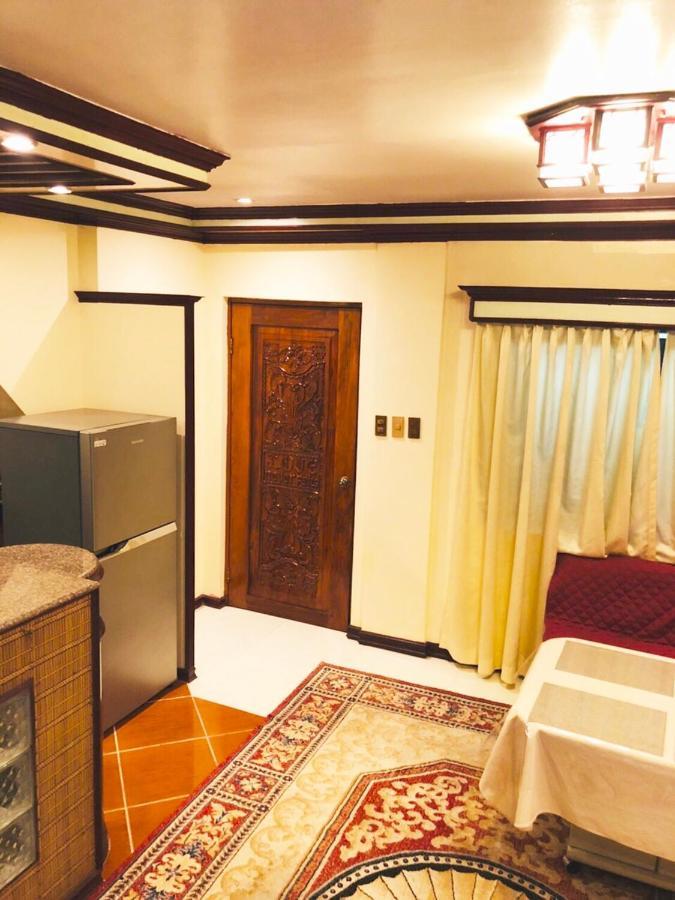 The Mansion - Backpackers Near Airport Apartman Manila Kültér fotó