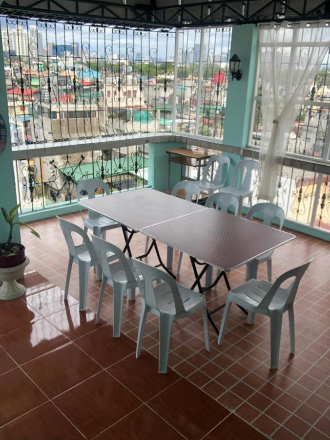 The Mansion - Backpackers Near Airport Apartman Manila Kültér fotó
