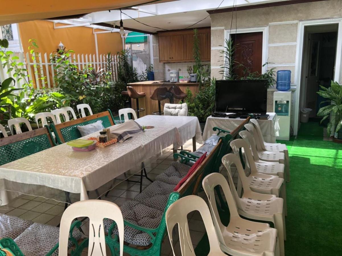 The Mansion - Backpackers Near Airport Apartman Manila Kültér fotó