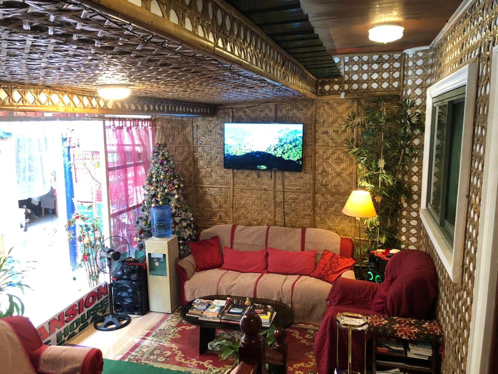 The Mansion - Backpackers Near Airport Apartman Manila Kültér fotó