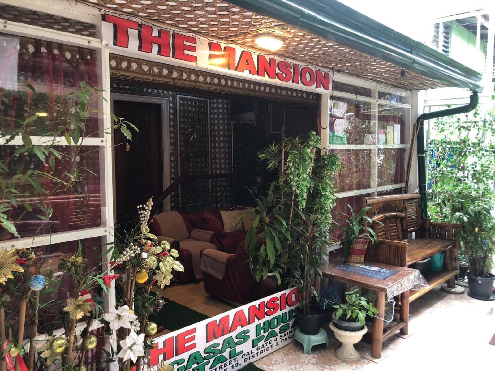 The Mansion - Backpackers Near Airport Apartman Manila Kültér fotó